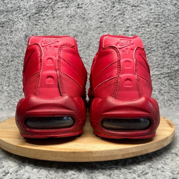 Nike Air Max 95 Triple Red Size 12 Men Sneakers CQ9969-600 - Picture 5 of 7